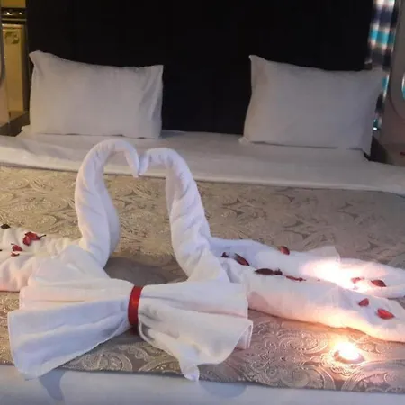 Hotel Alya Rezidans *